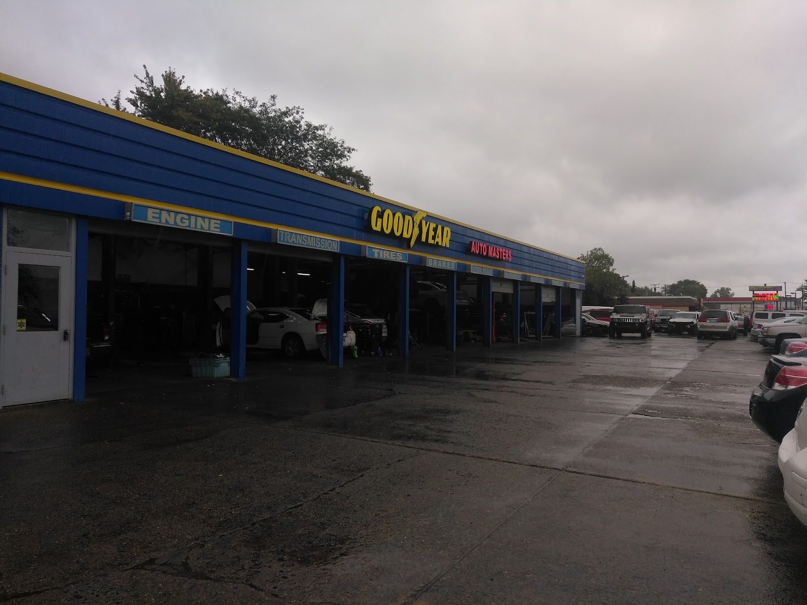 Auto Masters Goodyear — photo
