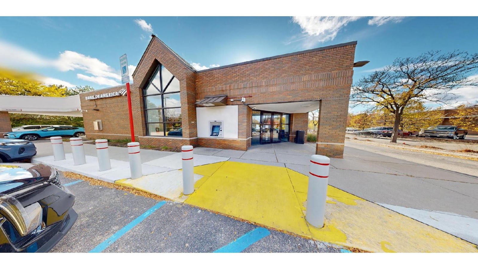 Bank of America (with Drive-thru ATM) in Eastpointe