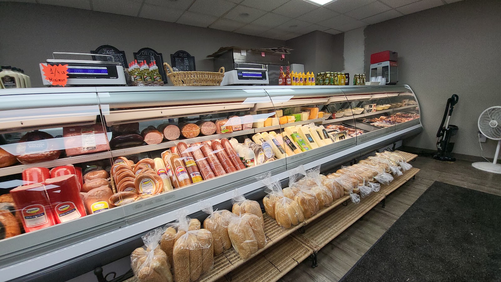 East Detroit Bakery & Deli — photo