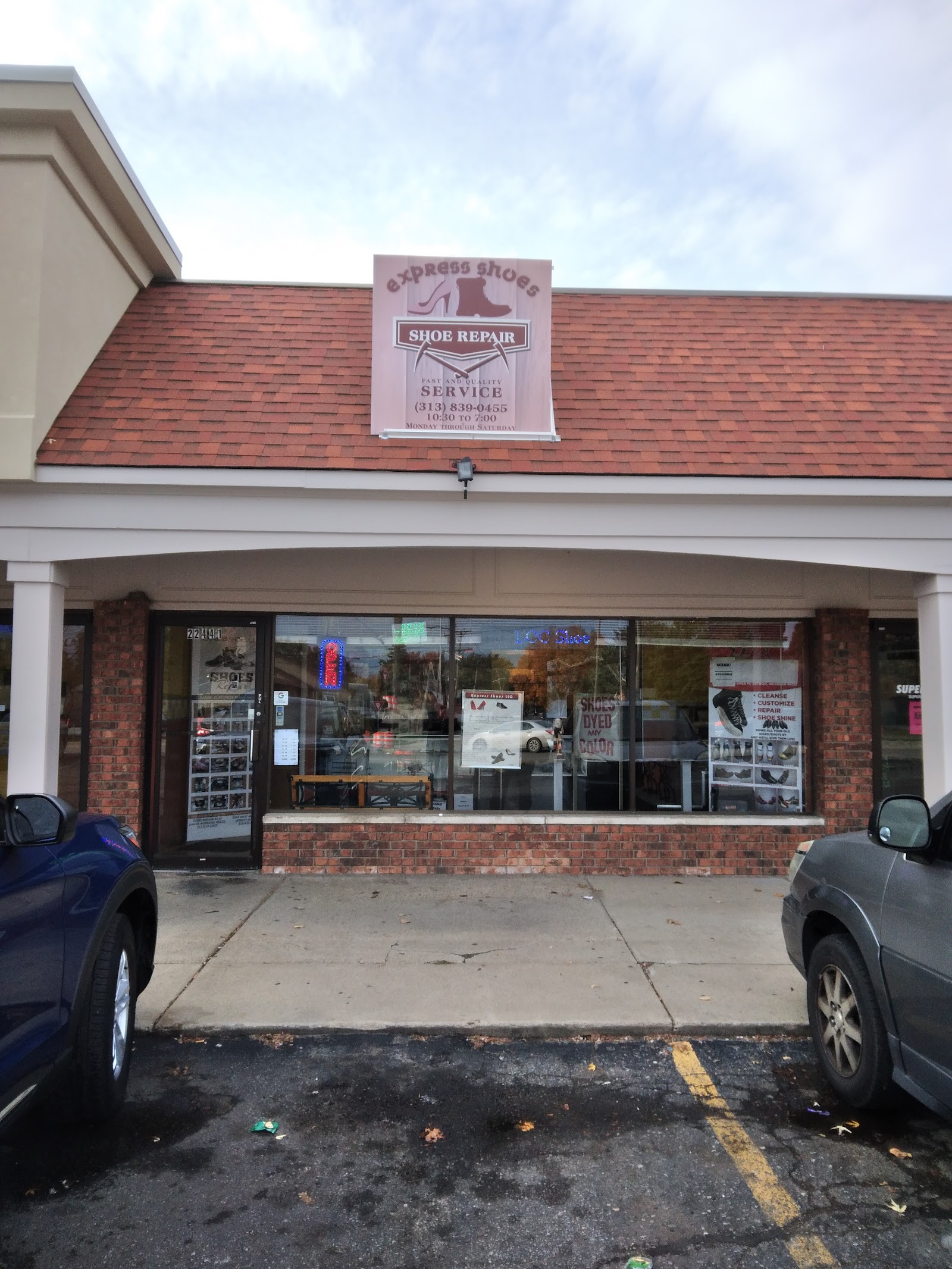 Express Shoes LLC/Shoe Repair — photo