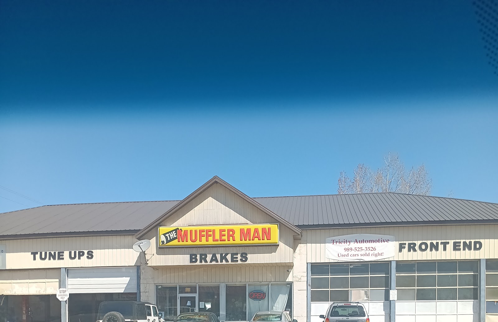 Muffler Man in Eastpointe